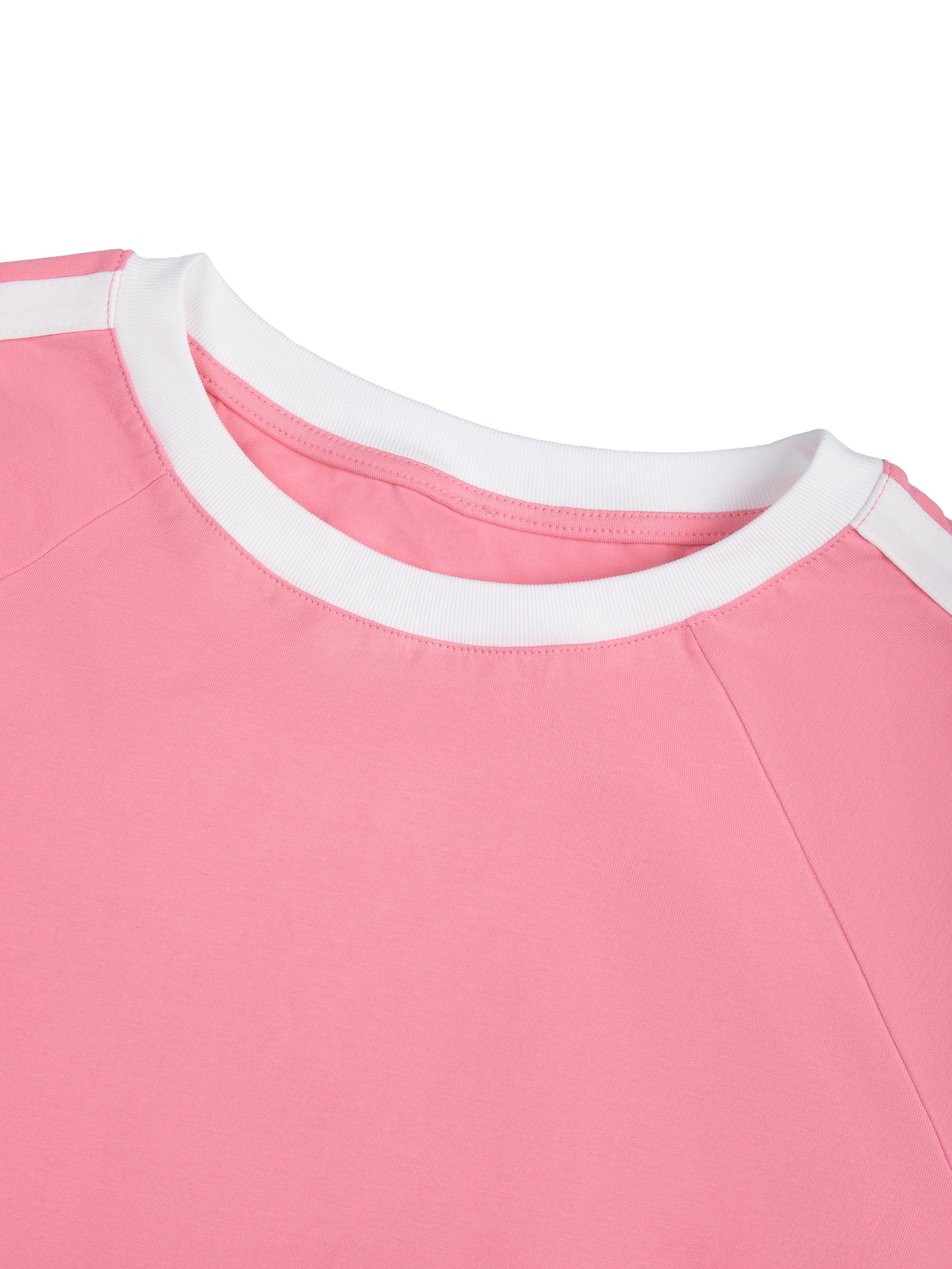Women’s Raglan Crop T-Shirt fabric detail view 3